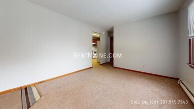 14 Rancourt Ave in Winslow, ME - Foto de edificio - Building Photo