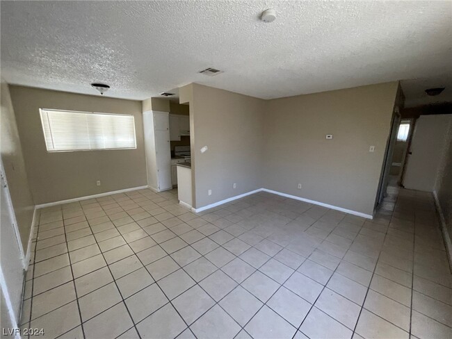 2605 E Cedar Ave in Las Vegas, NV - Building Photo - Building Photo