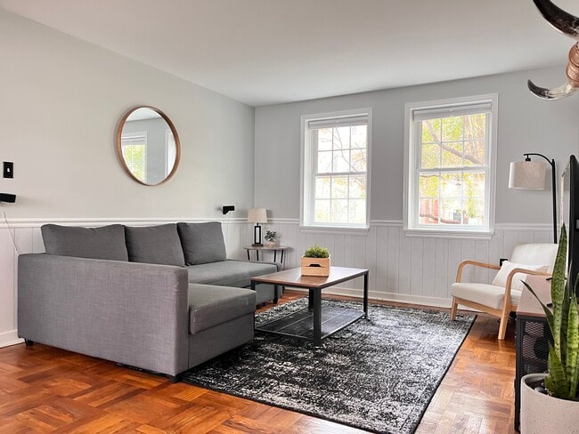 6616 E Wakefield Dr in Alexandria, VA - Building Photo - Building Photo