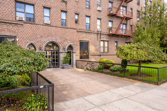 1800 Ocean Pky in Brooklyn, NY - Building Photo - Building Photo