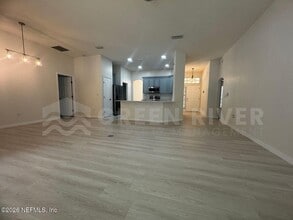 3176 Tower Oaks Dr in Orange Park, FL - Foto de edificio - Building Photo