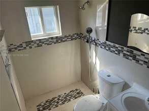 2407 SW 42nd Ave in Fort Lauderdale, FL - Building Photo - Building Photo