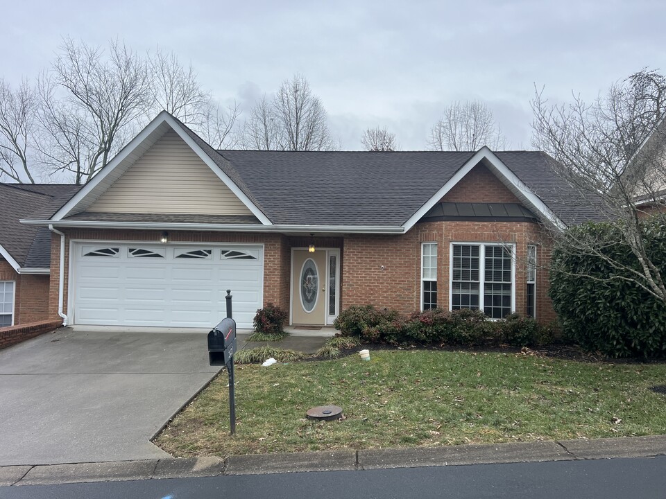 2432 Pine Marten Way NW in Knoxville, TN - Building Photo