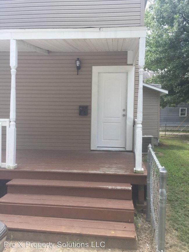 409 N Olive St in Pittsburg, KS - Building Photo - Building Photo