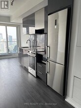 251-3251 Jarvis St in Toronto, ON - Building Photo - Building Photo