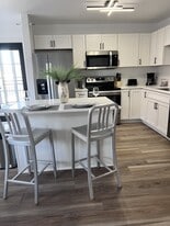 209 W Jefferson St in Winterset, IA - Building Photo