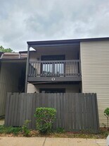 2201 Scenic Hwy in Pensacola, FL - Building Photo