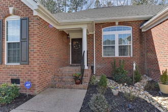 13318 Beacon Hill Way in Carrollton, VA - Building Photo - Building Photo