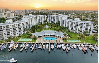 2731 NE 14th Street Causeway in Pompano Beach, FL - Building Photo - Building Photo