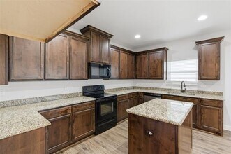 4805 Pickett St in Greenville, TX - Building Photo - Building Photo