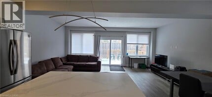 196 Sydney St S in Kitchener, ON - Building Photo - Building Photo
