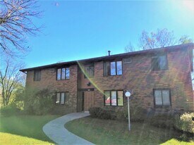 2433 Chalet Gardens Ct, Unit 1