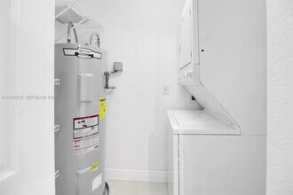 3204 Bird Ave in Miami, FL - Building Photo - Building Photo