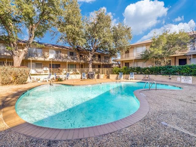 11108 Valleydale Dr in Dallas, TX - Building Photo - Building Photo