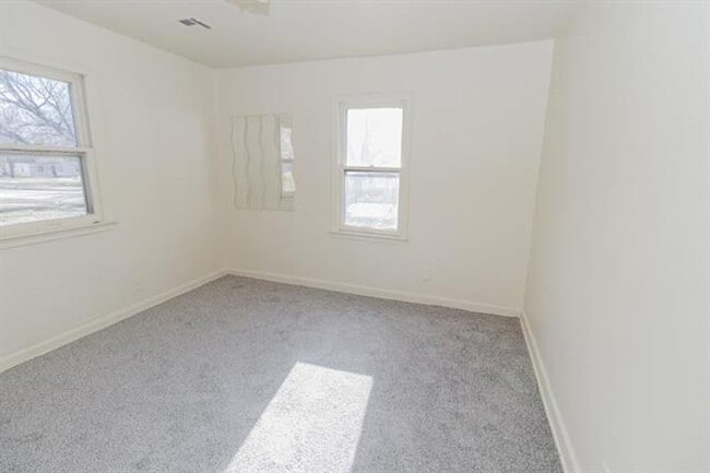 5406 E Pine St in Wichita, KS - Building Photo - Building Photo