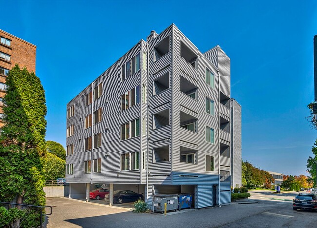 10329 Meridian Ave N in Seattle, WA - Building Photo - Building Photo