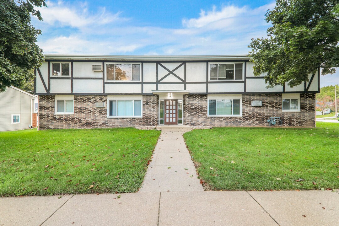 117 Washburn Rd in Deerfield, WI - Building Photo