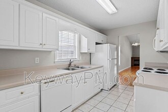 1017 Old Marks Dr in Augusta, GA - Building Photo - Building Photo