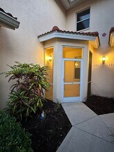 360 Robin Hood Cir in Naples, FL - Building Photo - Building Photo