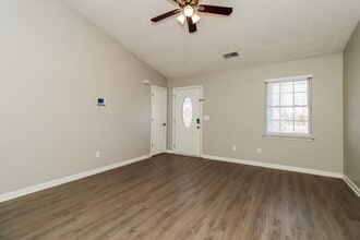 110 Hunters Keep in Covington, GA - Foto de edificio - Building Photo