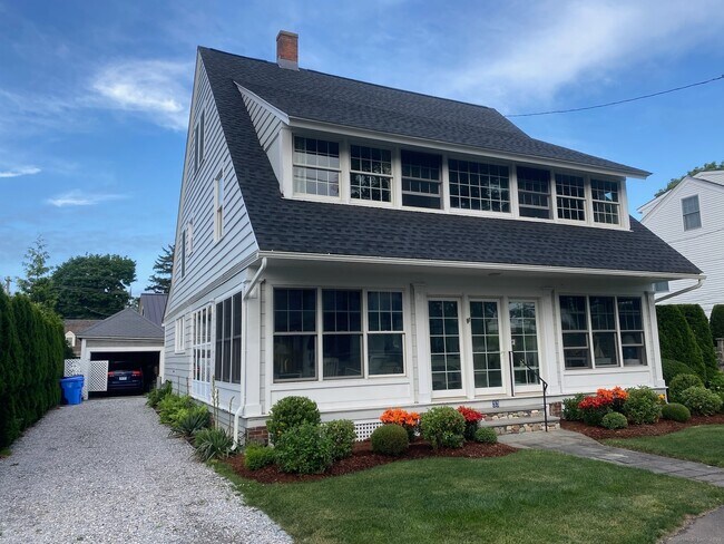 property at 33 Grove Ave