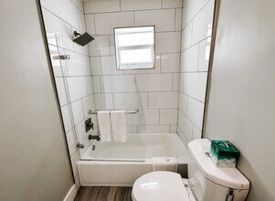 50 Davie Blvd, Unit SI FL2-ID1504030P in Fort Lauderdale, FL - Building Photo - Building Photo