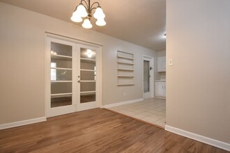 518 NW 36th Terrace in Gainesville, FL - Building Photo - Building Photo