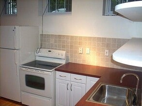 4 Alton Ct in Brookline, MA - Building Photo - Building Photo