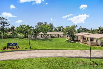 Lost Tree Apartments in Ft. Myers, FL - Building Photo - Building Photo