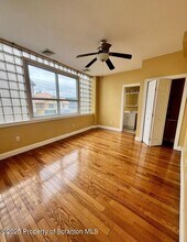 512 S Main St in Old Forge, PA - Building Photo - Building Photo