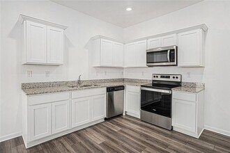 308 Penn Sta Wy in Euharlee, GA - Building Photo - Building Photo