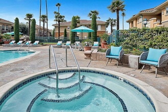 Villa Veneto at Palm Valley in San Jose, CA - Foto de edificio - Building Photo