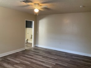 25 Acacia Dr in Lemoore, CA - Building Photo - Building Photo