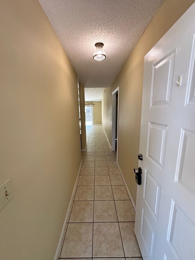 2623 Lakeshore Blvd in St. Cloud, FL - Building Photo - Building Photo