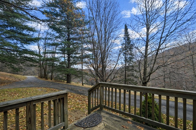 139 Baird Dr in Boone, NC - Building Photo - Building Photo