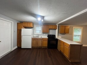 2226 N Ramsey Ave in Springfield, MO - Building Photo - Building Photo