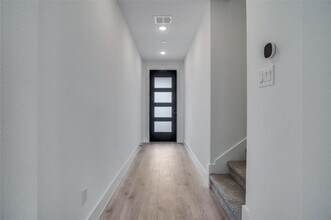 8925 Enclave Wy in Roanoke, TX - Building Photo - Building Photo