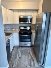 4411 Falls Bridge Dr in Baltimore, MD - Building Photo - Building Photo