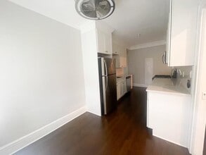 16 Minerva Pl in White Plains, NY - Building Photo - Building Photo