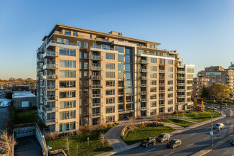 Les Sommets Des Bois Francs in Montréal, QC - Building Photo - Building Photo