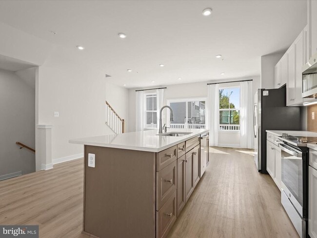 7840 Blackbriar Wy in Laurel, MD - Building Photo - Building Photo