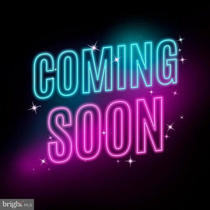 12 S Regester St in Baltimore, MD - Building Photo