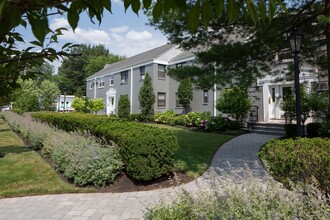 Leonia Manor: In-Unit Washer & Dryer in Leonia, NJ - Foto de edificio - Building Photo