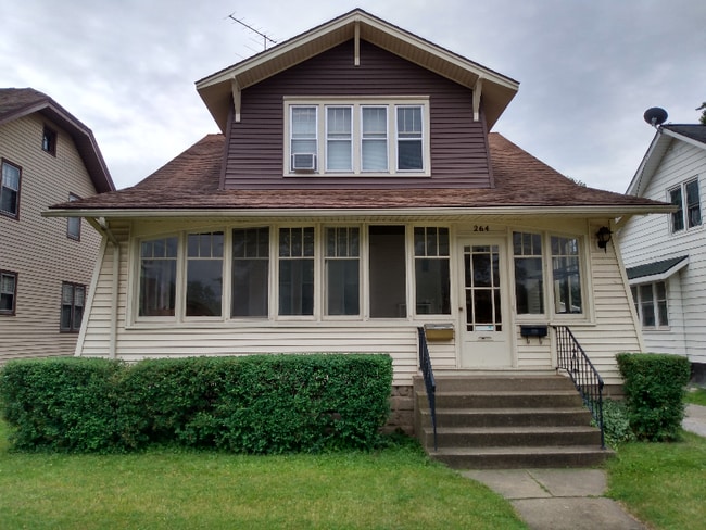 property at 264 W 16th St