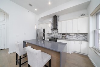 363 Grove St in Jersey City, NJ - Foto de edificio - Building Photo