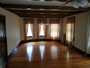 488 Park Ave, Unit 1 in Worcester, MA - Building Photo - Building Photo
