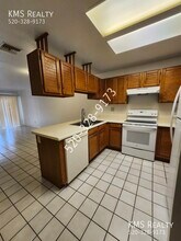 56 N Camino Imagen in Tucson, AZ - Building Photo - Building Photo