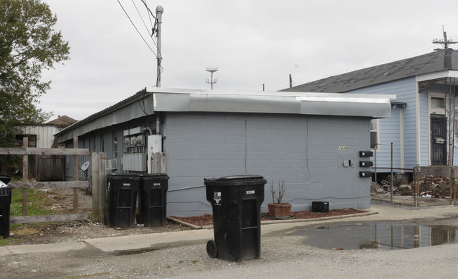 3434 Lowerline St in New Orleans, LA - Foto de edificio - Building Photo