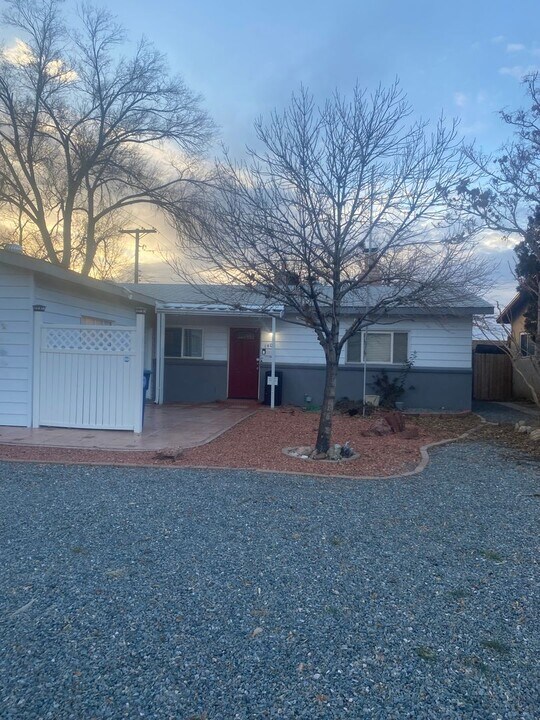 1405 Betts St NE in Albuquerque, NM - Building Photo