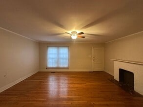130 Rowland Pl in Tyler, TX - Foto de edificio - Building Photo